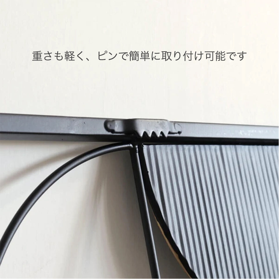 重さも軽く、ピンで簡単に取り付け可能です