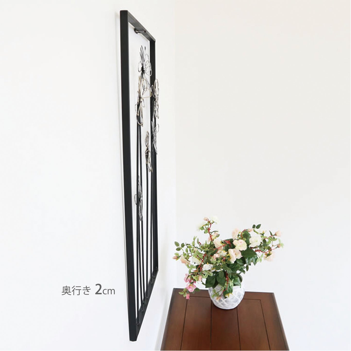 奥行き2cm 重さ0.5kg