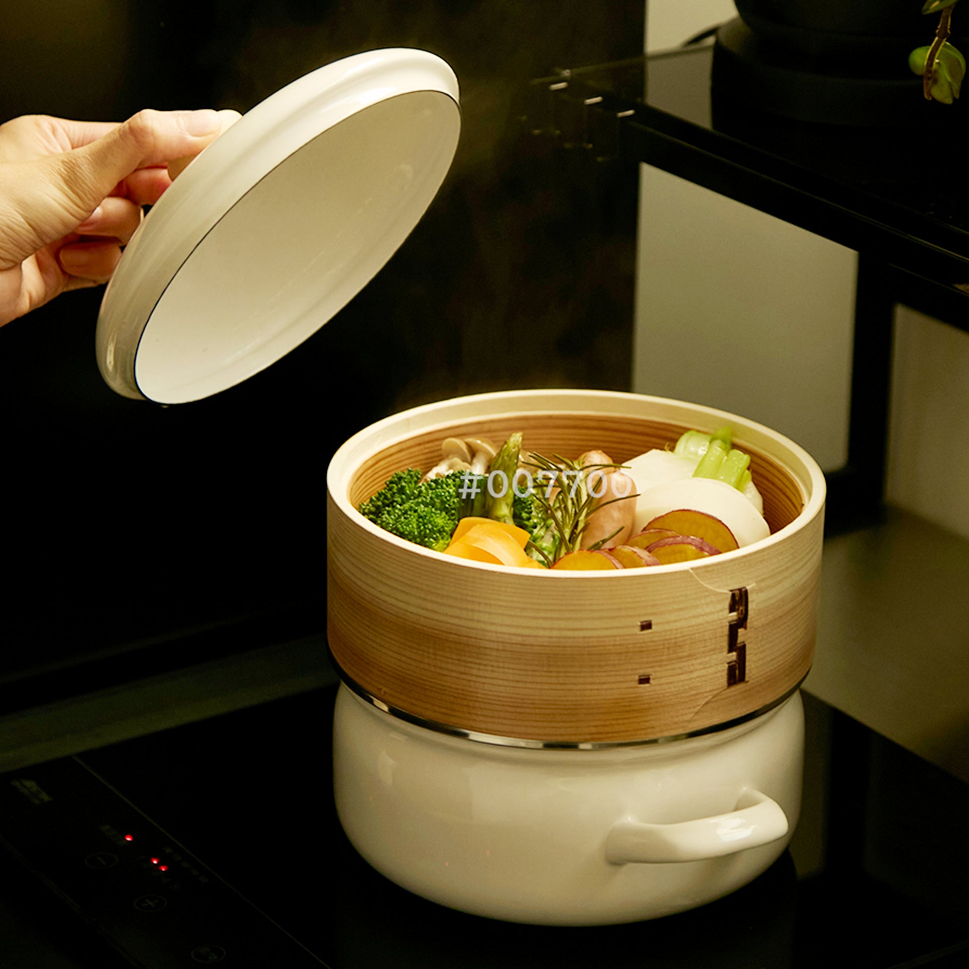 せいろ付きホーロー鍋 18cm　イメージ