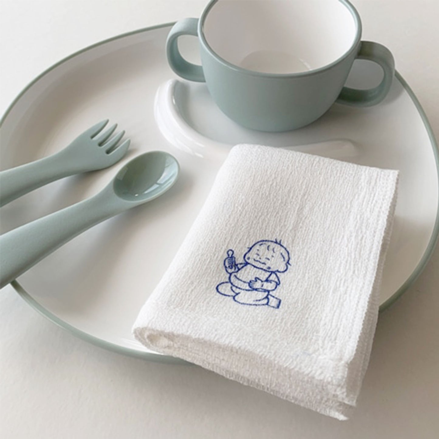 「コドモガーゼ」新生児から使える綿100％のガーゼハンカチ イラストレーター