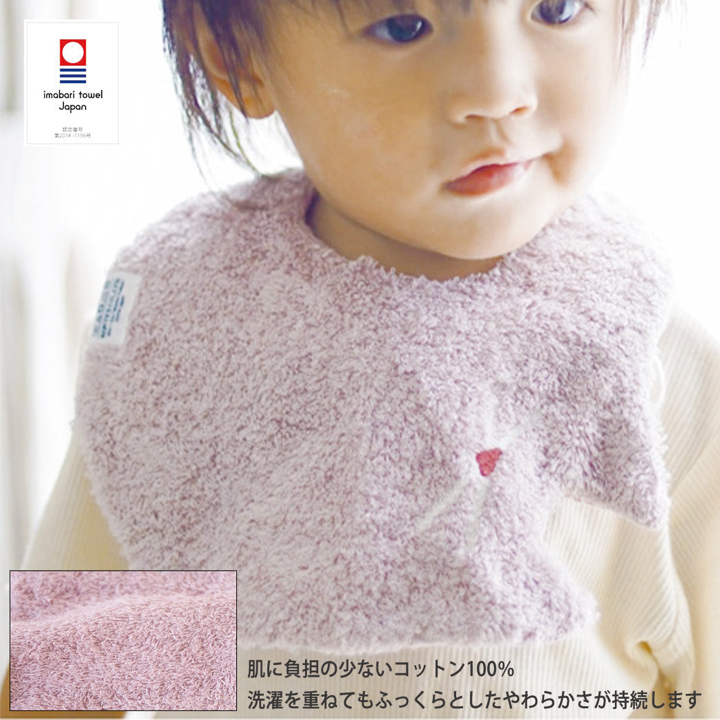 ねこさんスタイ 出産祝い ギフト　素材綿100％　裏地綿100％ガーゼ